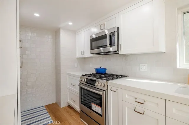 $13,800 | 500 Manhattan Avenue, Hermosa Beach, CA 90254