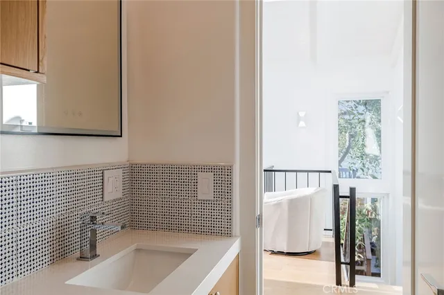 $13,800 | 500 Manhattan Avenue, Hermosa Beach, CA 90254