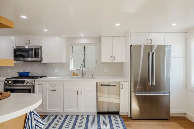 $13,800 | 500 Manhattan Avenue, Hermosa Beach, CA 90254