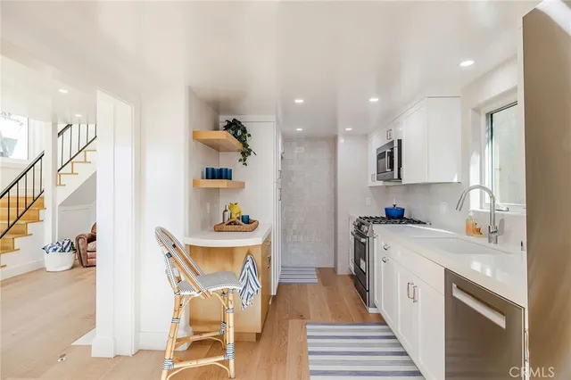 $13,800 | 500 Manhattan Avenue, Hermosa Beach, CA 90254