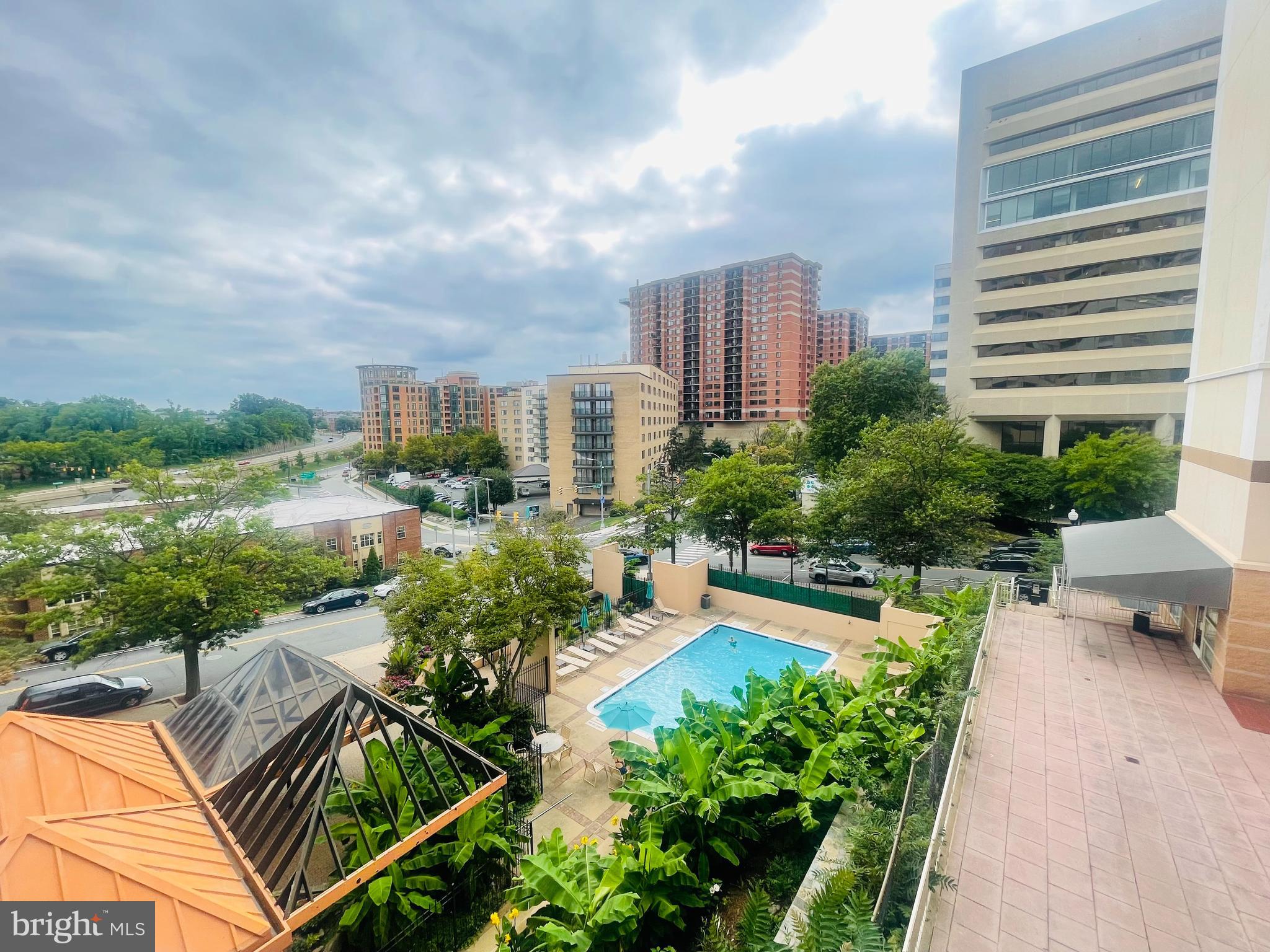 1301 North Courthouse Road, Unit 610 Arlington, VA 22201 - Photo 3 of 38 Enjoy the pool