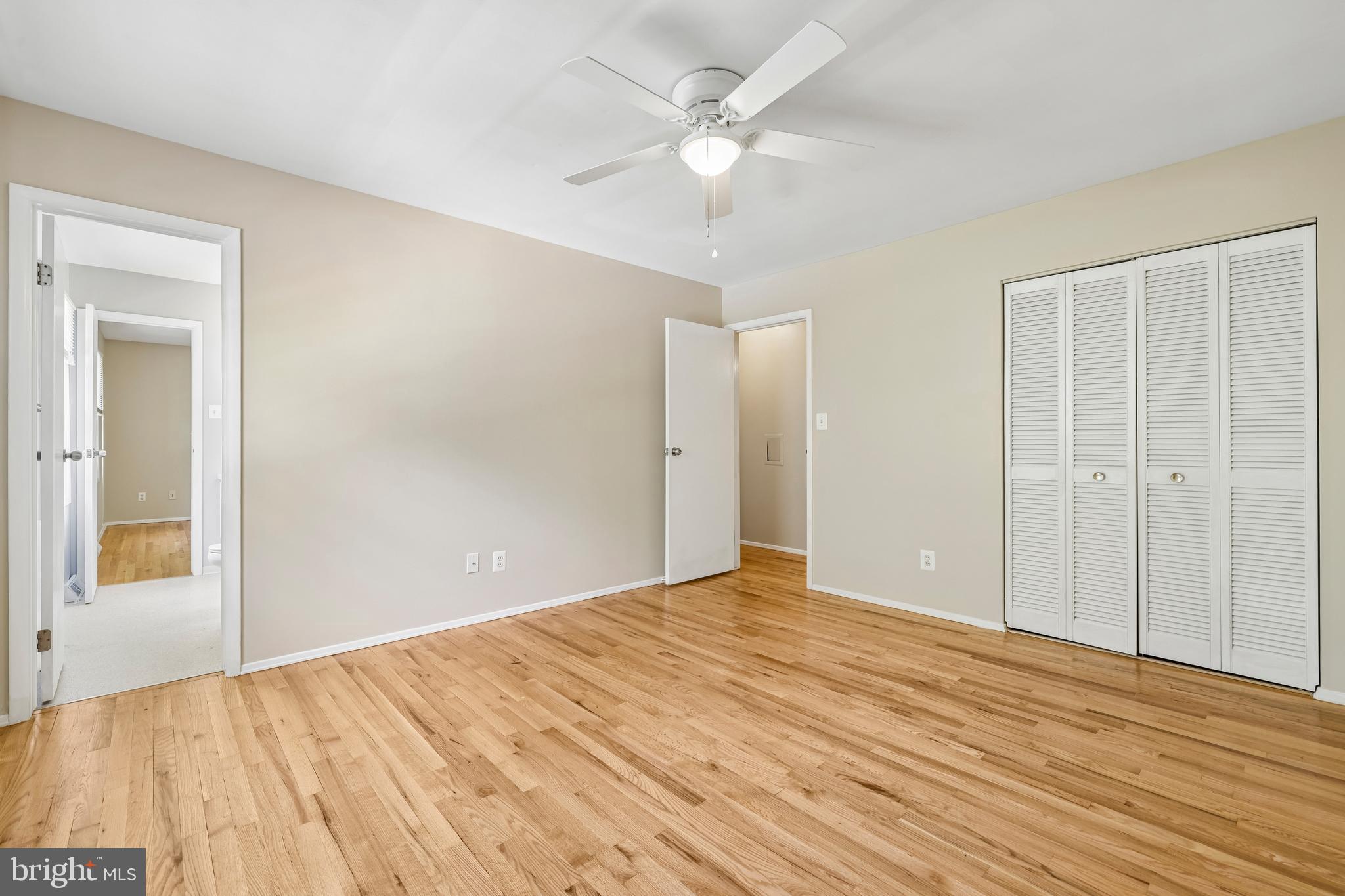 5233 Eliots Oak Road Columbia, MD 21044 - Photo 20 of 51 Bedroom