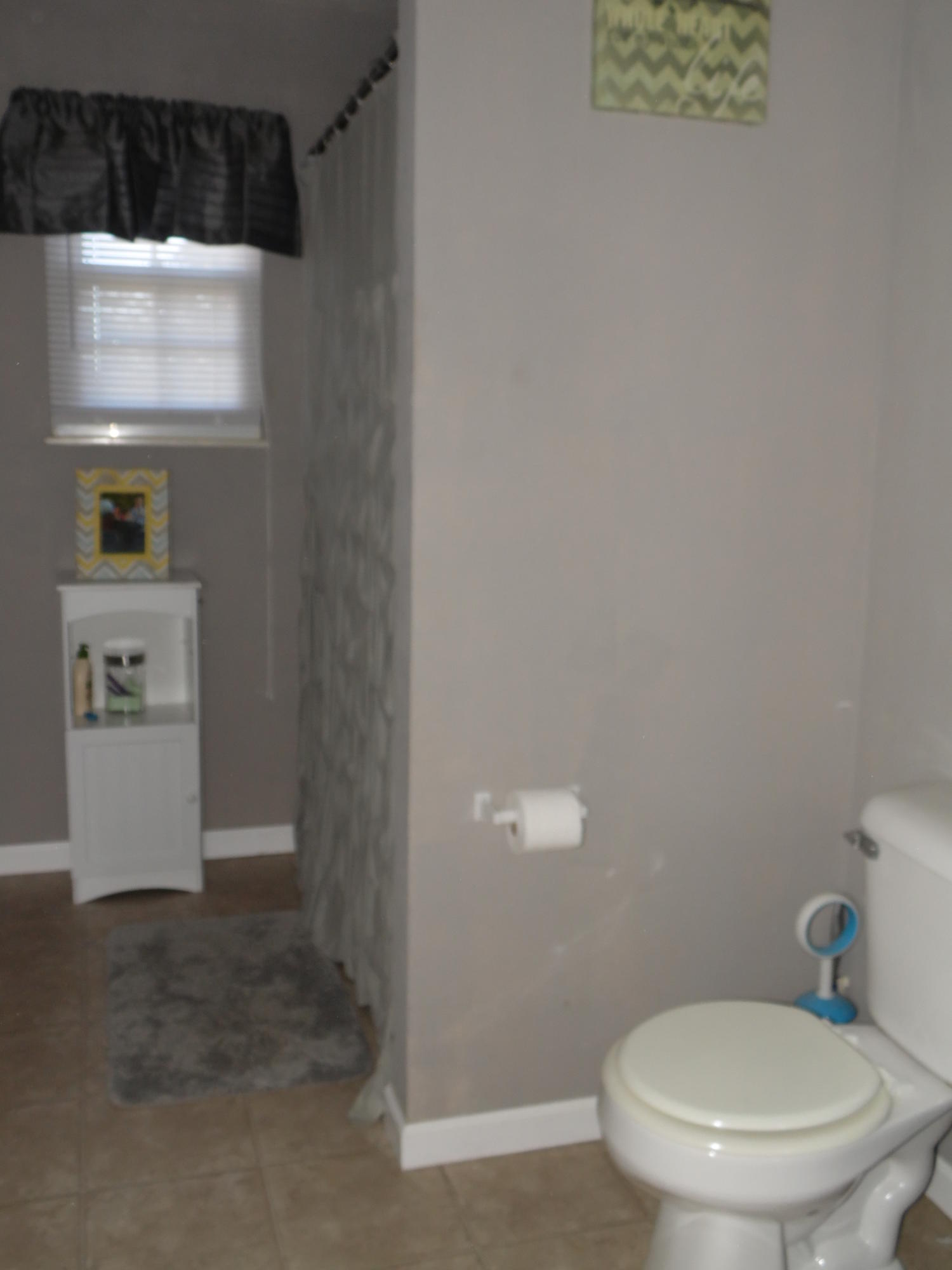 181 Rising Lane La Follette, TN 37766 - Photo 8 of 28 Bathroom