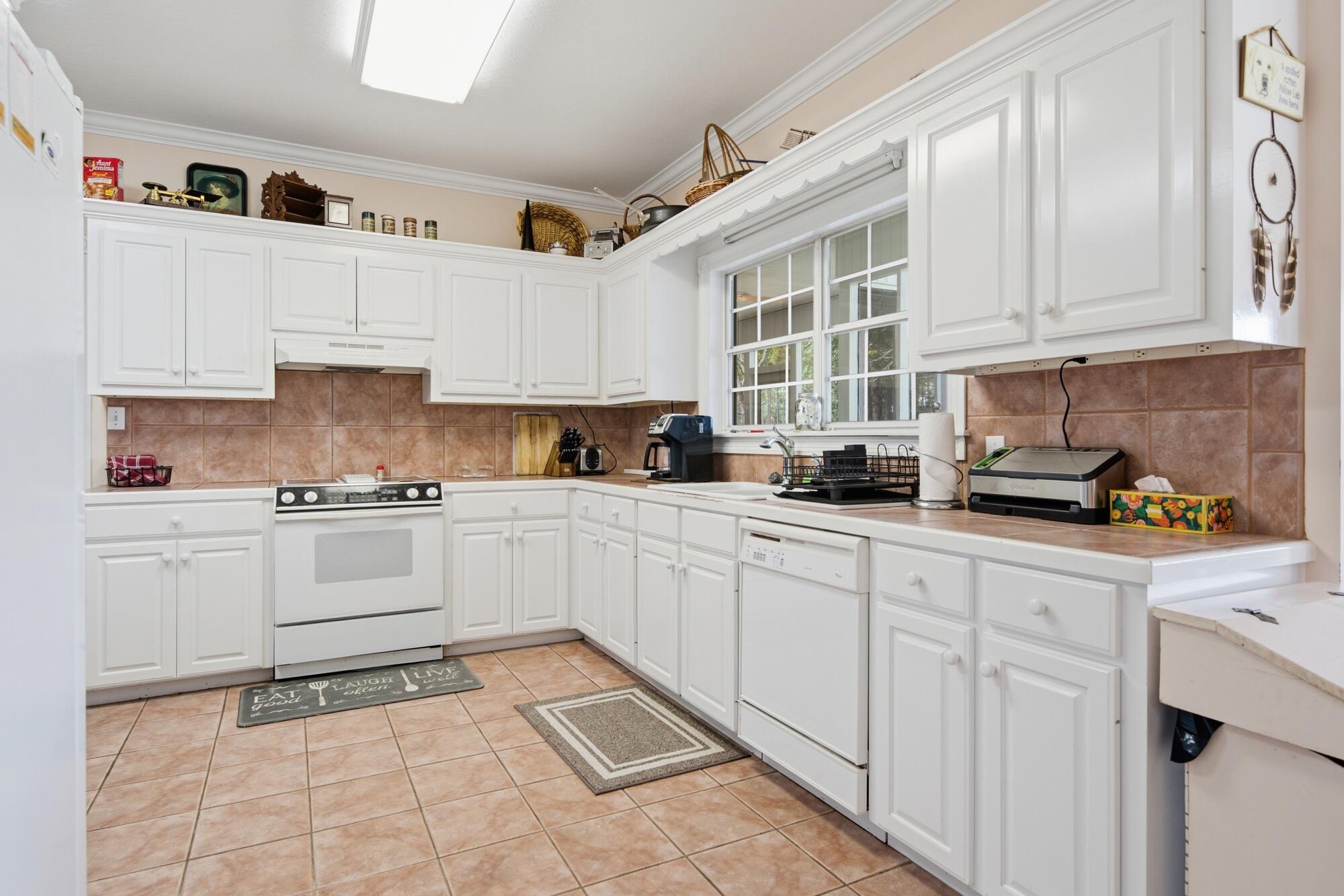36 Miller Farm Road Purvis, MS 39475 - Photo 8 of 28 Gallery Image 8