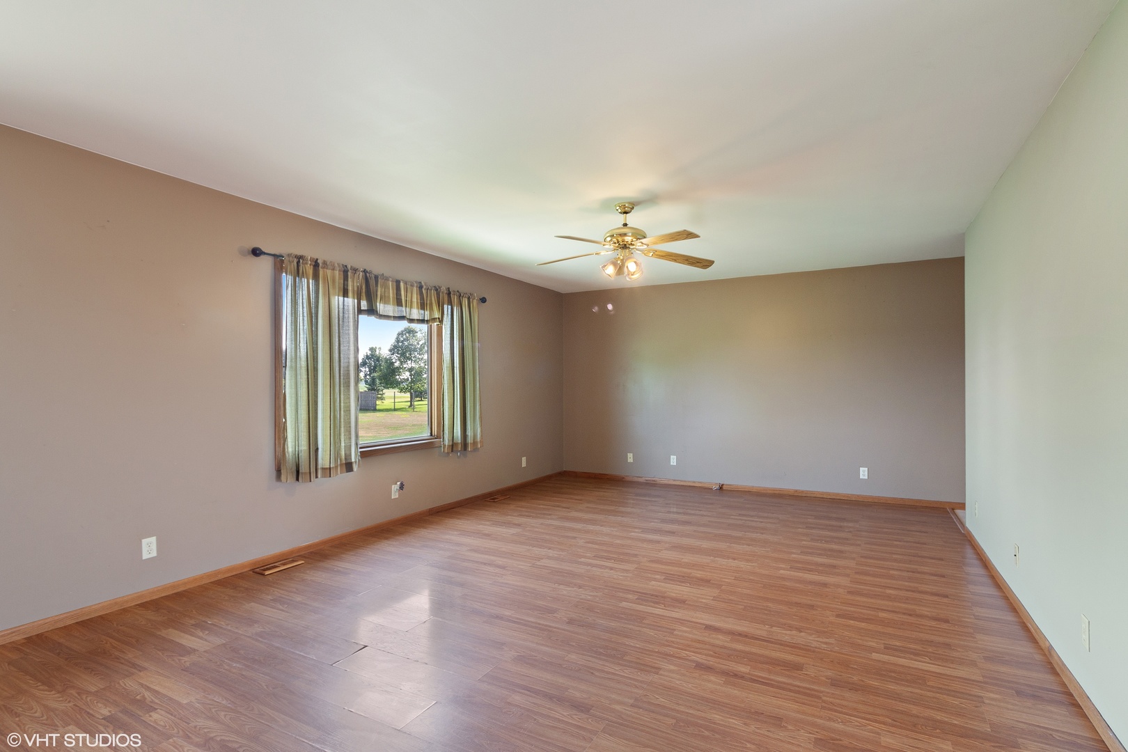 2257 North 40th Road Serena, IL 60549 - Photo 3 of 16