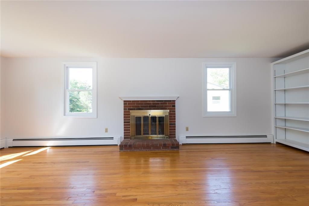 19 Eastfield Road Cape Elizabeth, ME 04107 - Photo 9 of 28 Photo