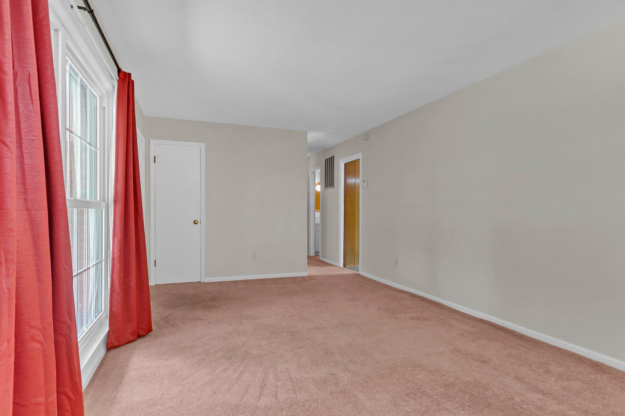202 Jimbo Road Summerville, SC 29485 - Photo 4 of 32 CREM -202 Jimbo-15