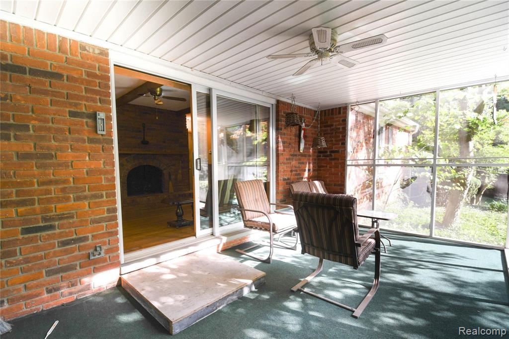 5355 Beach Road Troy, MI 48098 - Photo 25 of 27