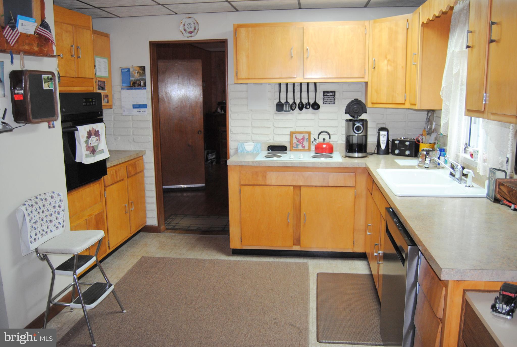 5 Cardinal Road Southampton, PA 18966 - Photo 11 of 39 Kitchen