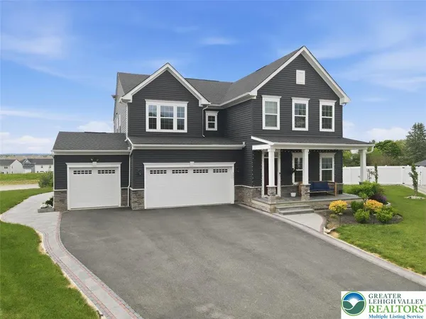 $815,000 | 6461 Scenic View Drive, Lower Macungie Township, PA 18062