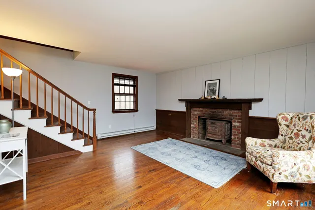 $2,950 | 380 Newtown Turnpike, Redding, CT 06896