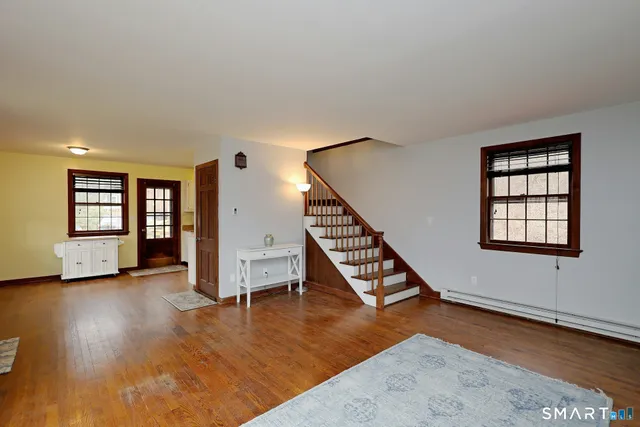 $2,950 | 380 Newtown Turnpike, Redding, CT 06896