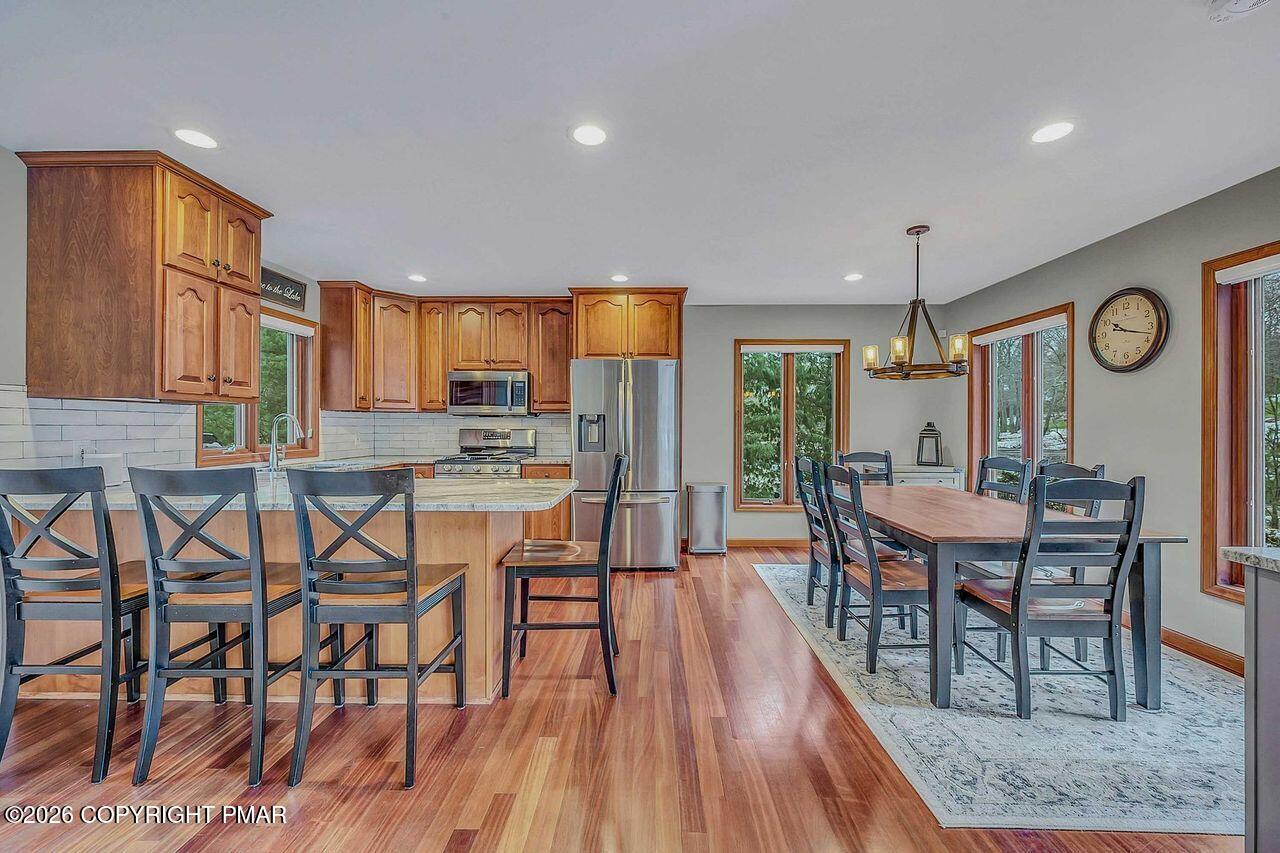 23 Kent Clarke Road Lake Harmony, PA 18624 - Photo 9 of 37 2h2xJQYw