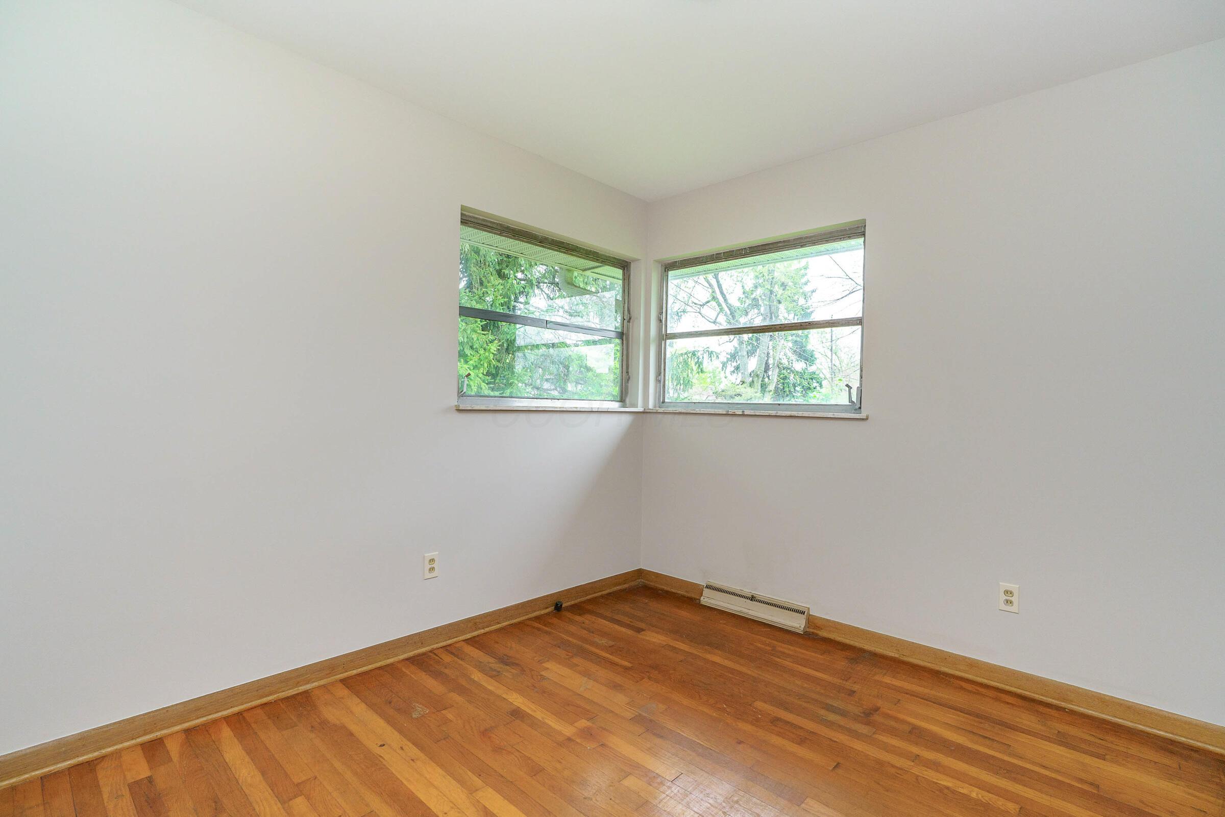 2940 Belmar Road Columbus, OH 43209 - Photo 21 of 32 Bedroom 2