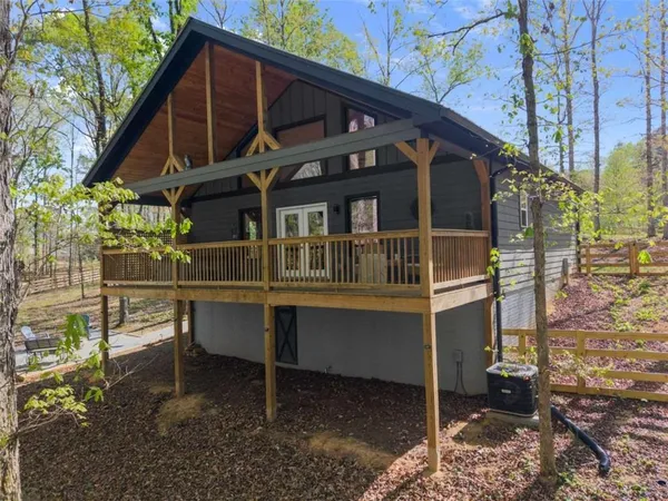$429,500 | 162 Hickory Ridge Drive, Cleveland, GA 30528