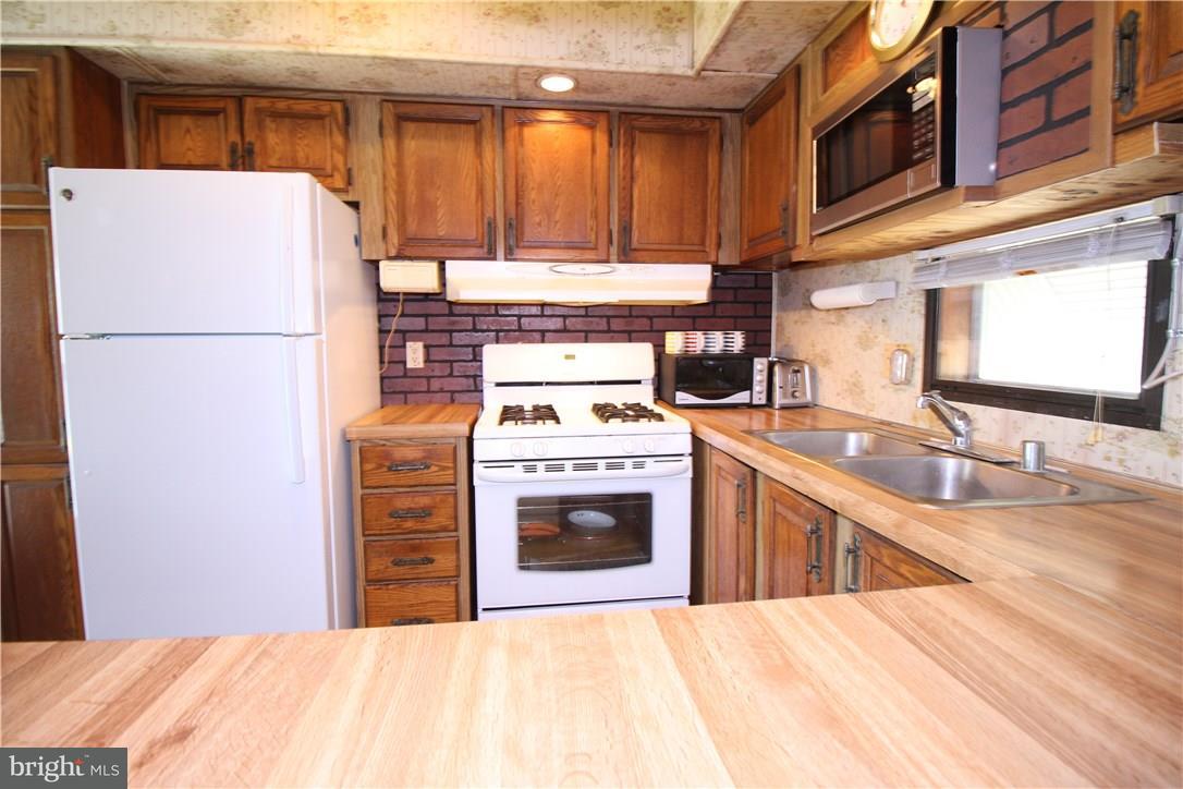 36994 Laws Point Road Selbyville, DE 19975 - Photo 6 of 38 Gallery Image 6