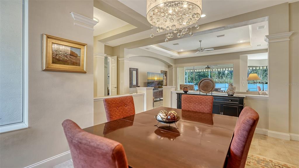 4855 Carrington Circle Sarasota, FL 34243 - Photo 13 of 58