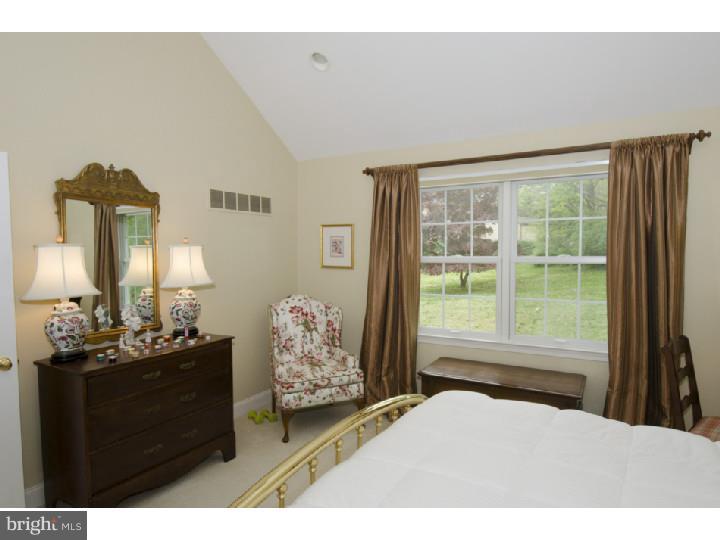 20 Roberts Road Newtown Square, PA 19073 - Photo 13 of 25 Bedroom - Main