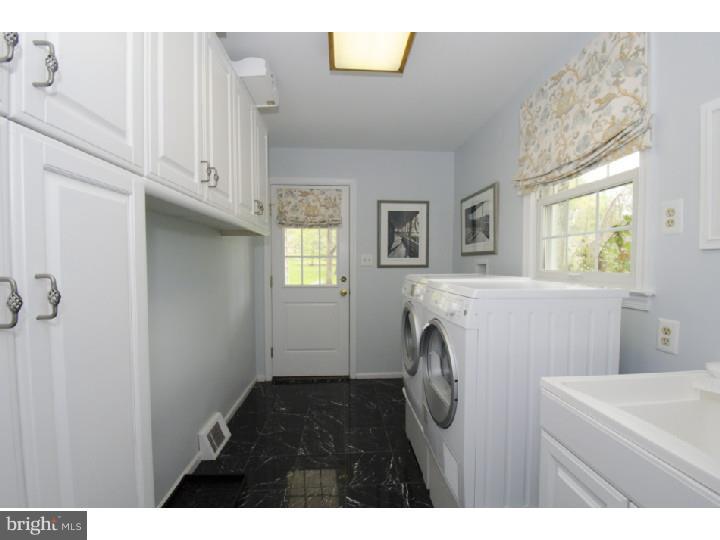 20 Roberts Road Newtown Square, PA 19073 - Photo 20 of 25 Mud Room