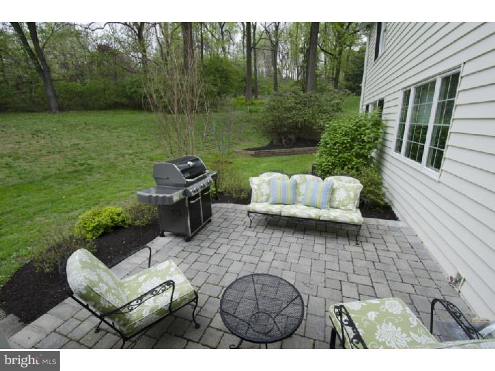 20 Roberts Road Newtown Square, PA 19073 - Photo 22 of 25 Exterior Back