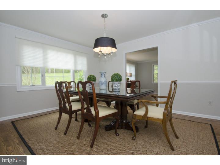 20 Roberts Road Newtown Square, PA 19073 - Photo 4 of 25 Dining Room
