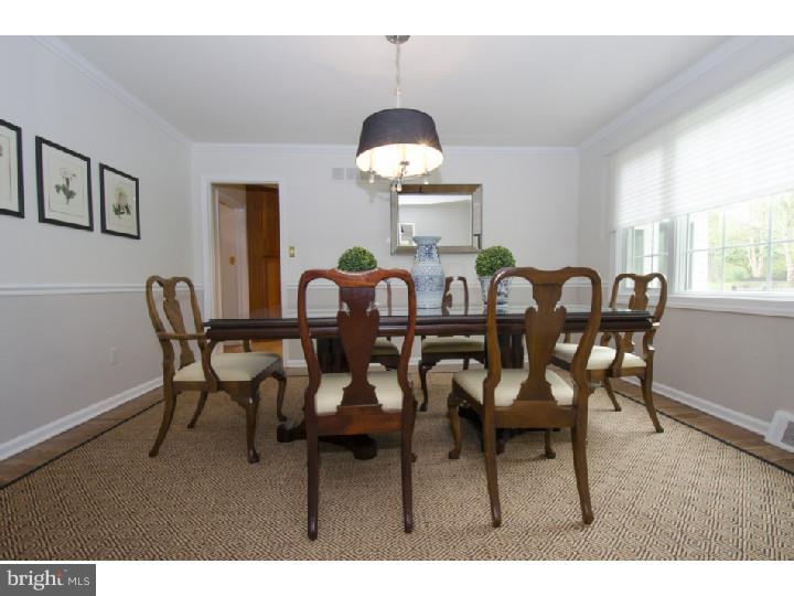 20 Roberts Road Newtown Square, PA 19073 - Photo 5 of 25 Dining Room