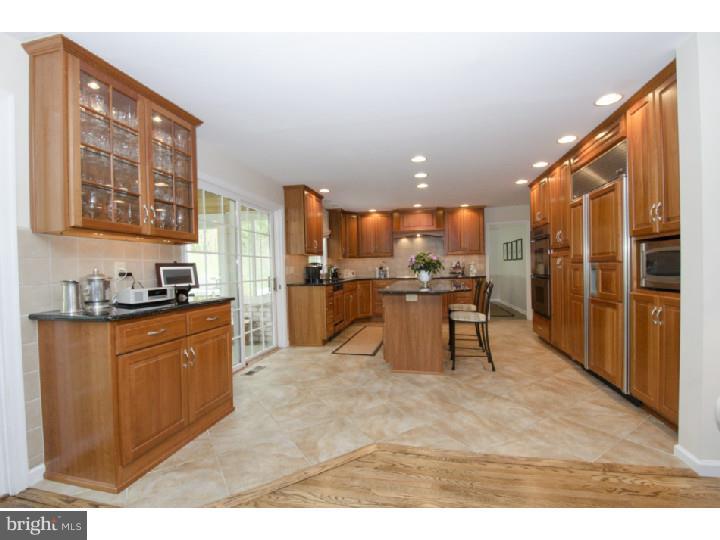 20 Roberts Road Newtown Square, PA 19073 - Photo 6 of 25 Kitchen