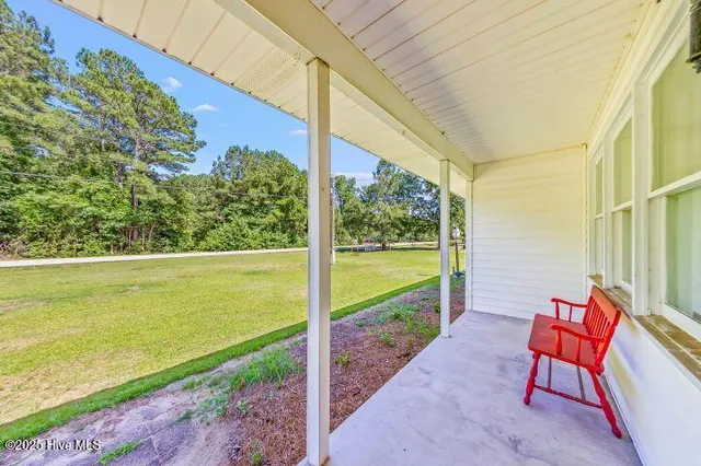 $305,000 | 1738 Highway 306, Grantsboro, NC 28529