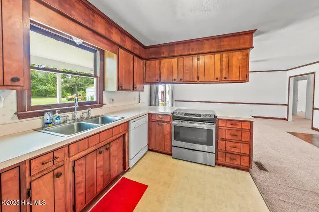 $305,000 | 1738 Highway 306, Grantsboro, NC 28529