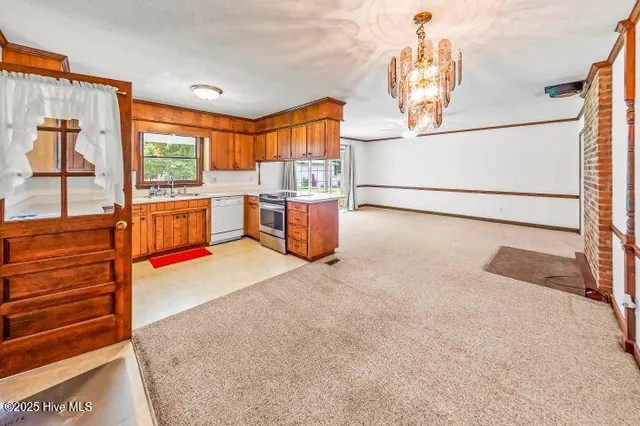 $305,000 | 1738 Highway 306, Grantsboro, NC 28529