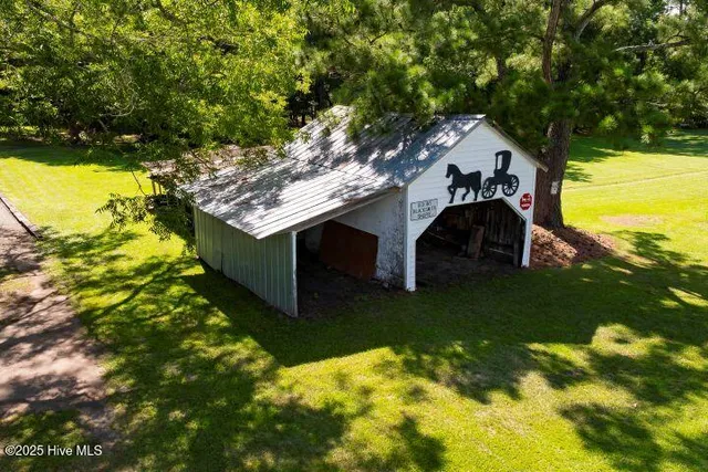 $305,000 | 1738 Highway 306, Grantsboro, NC 28529