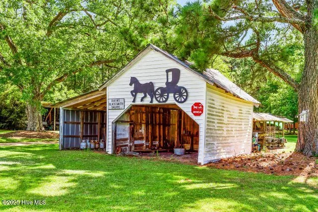 $305,000 | 1738 Highway 306, Grantsboro, NC 28529