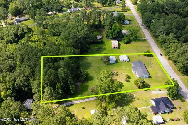 $305,000 | 1738 Highway 306, Grantsboro, NC 28529