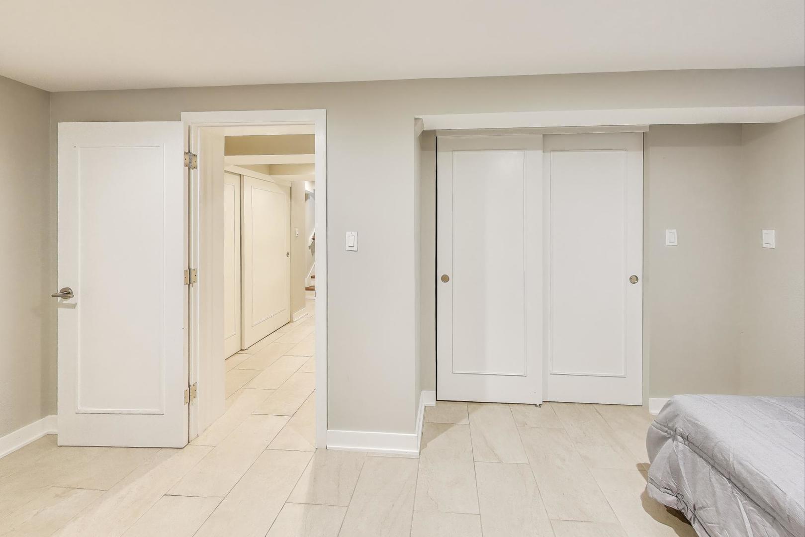 1000 East Lincoln Street Mount Prospect, IL 60056 - Photo 24 of 37 a view of bathroom with shower