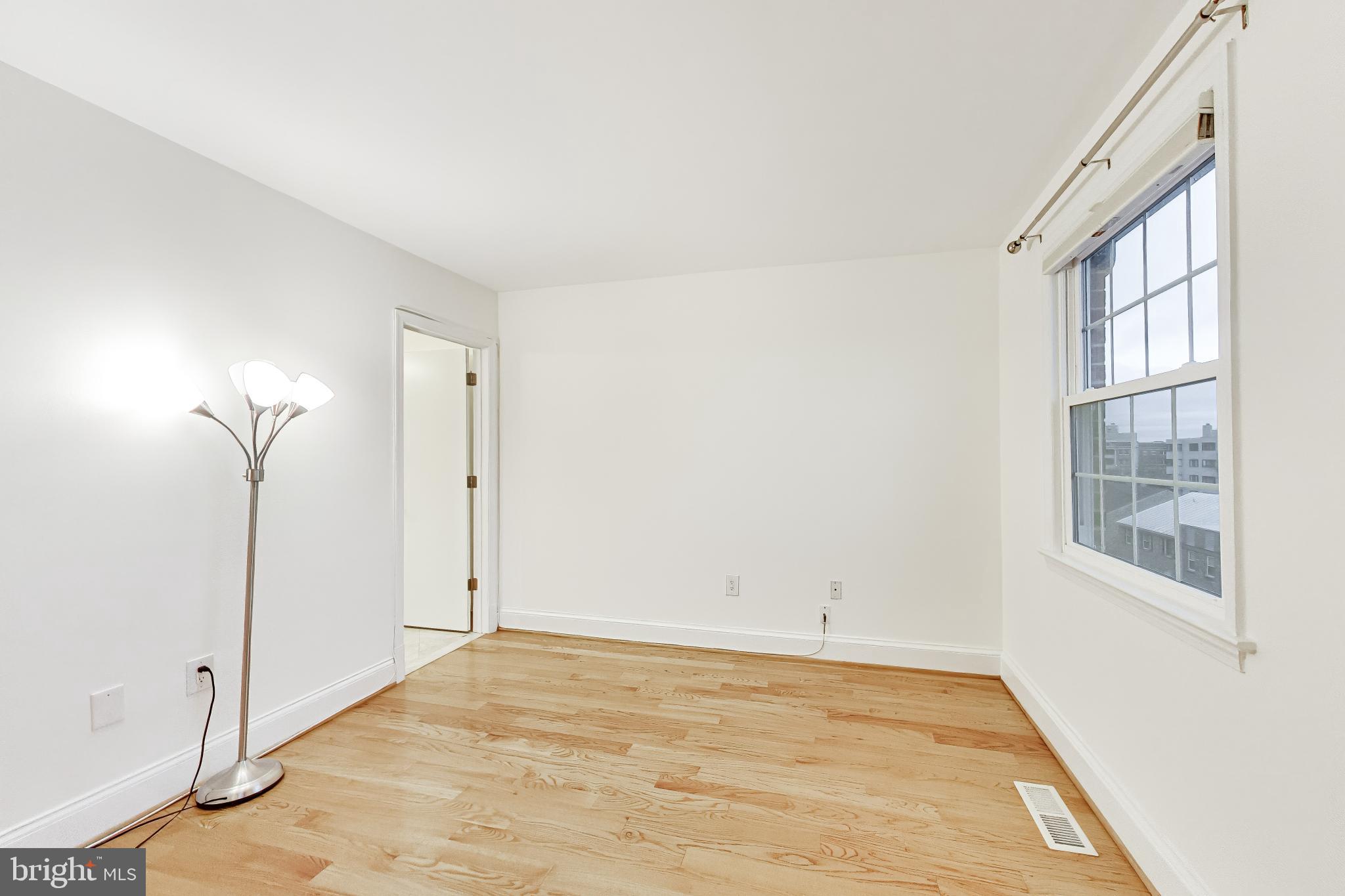 1660 Beekman Place Northwest, Unit A Washington, DC 20009 - Photo 14 of 24 Bright and airy blank canvas space.