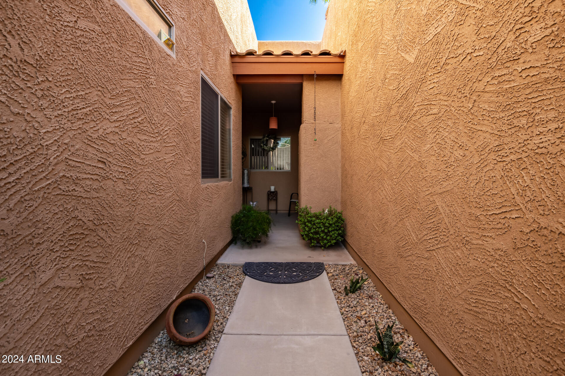 1650 South Crismon Road, Unit 61 Mesa, AZ 85209 - Photo 3 of 30 03 - Crismon