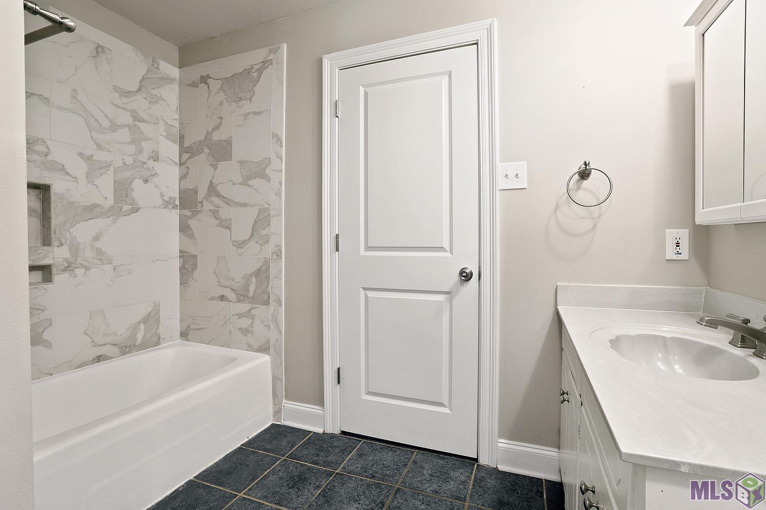 14099 Brown Road Central, LA 70714 - Photo 13 of 19 Gallery Image 13