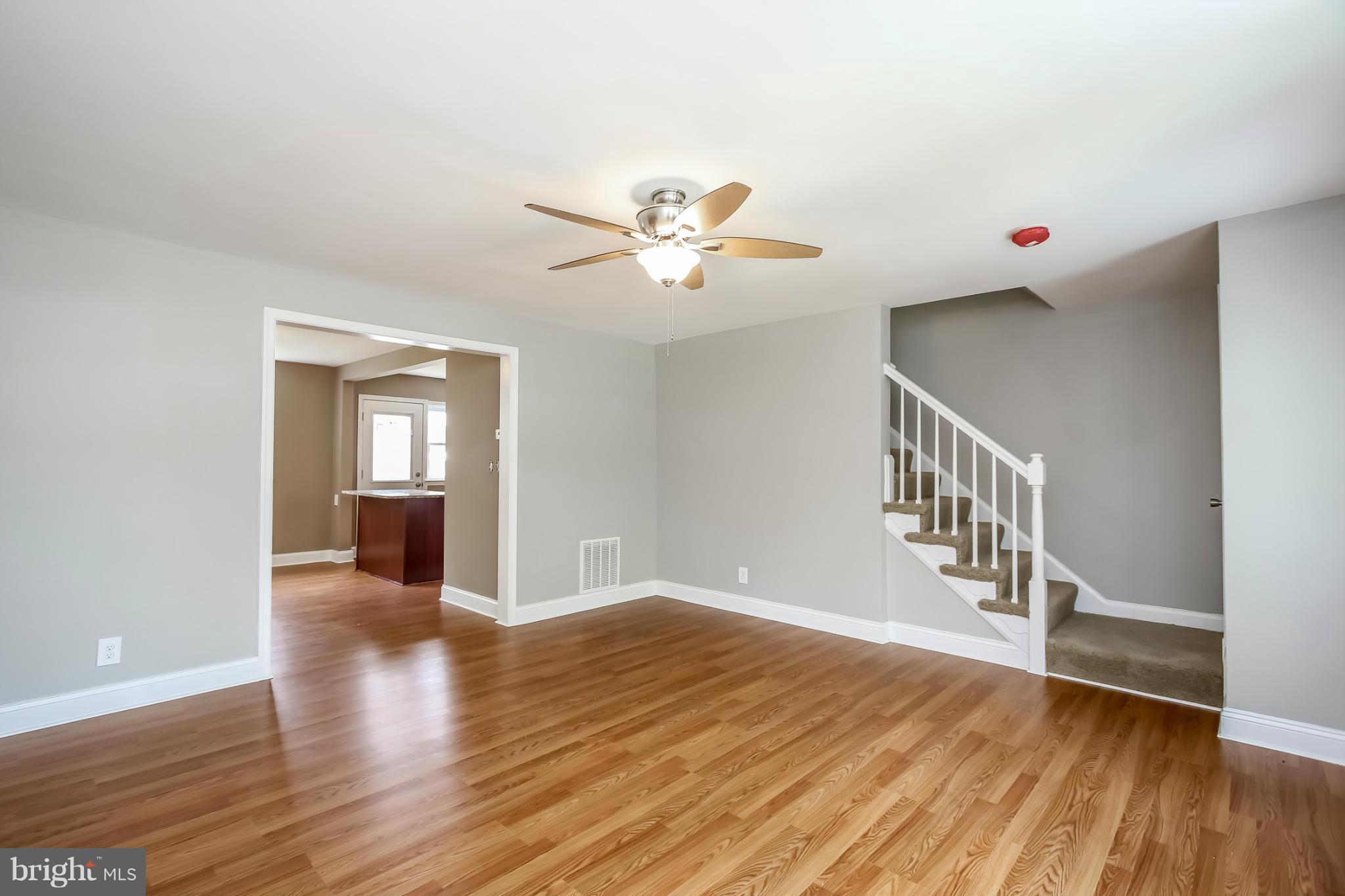 1502 Kirkwood Road Baltimore, MD 21207 - Photo 3 of 26 Living Room