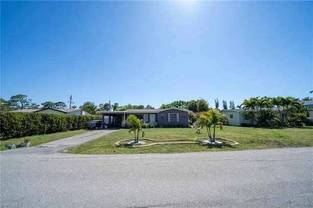 $299,900 | 1862 Moreno Avenue, Fort Myers, FL 33901