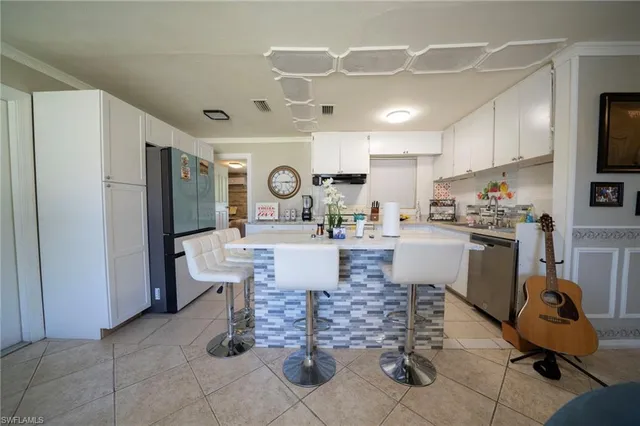 $299,900 | 1862 Moreno Avenue, Fort Myers, FL 33901