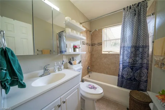 $299,900 | 1862 Moreno Avenue, Fort Myers, FL 33901