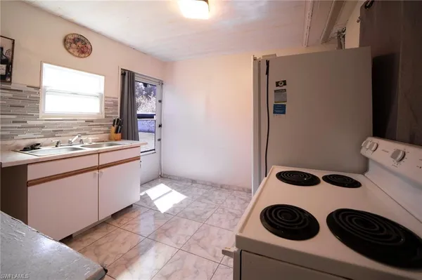 $299,900 | 1862 Moreno Avenue, Fort Myers, FL 33901