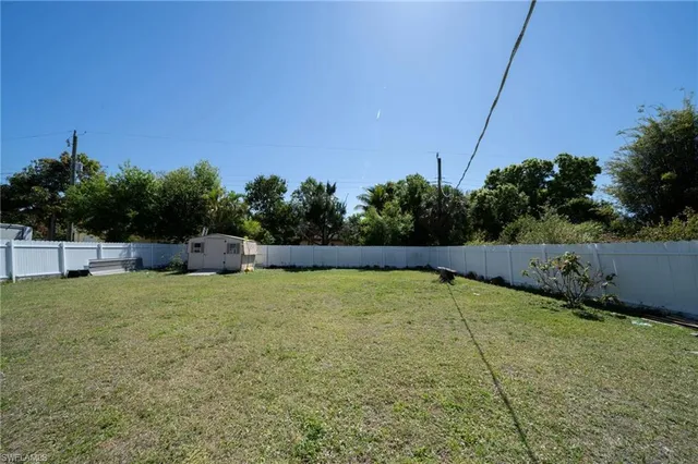 $299,900 | 1862 Moreno Avenue, Fort Myers, FL 33901