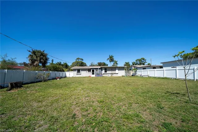 $299,900 | 1862 Moreno Avenue, Fort Myers, FL 33901