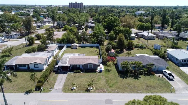 $299,900 | 1862 Moreno Avenue, Fort Myers, FL 33901