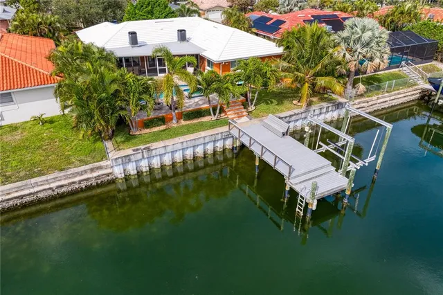 $1,350,000 | 1960 Montana Avenue Northeast, St. Petersburg, FL 33703