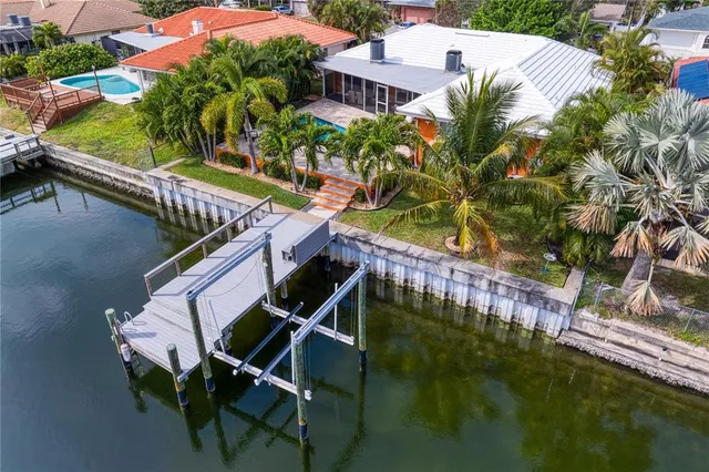 $1,350,000 | 1960 Montana Avenue Northeast, St. Petersburg, FL 33703