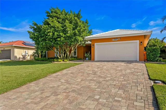 $1,350,000 | 1960 Montana Avenue Northeast, St. Petersburg, FL 33703