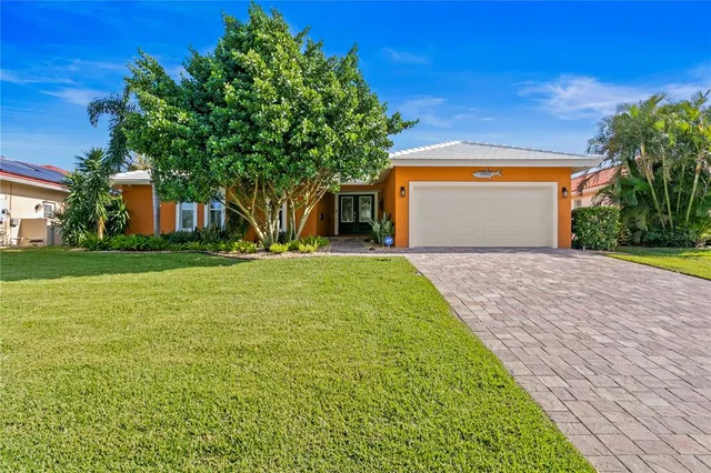 $1,350,000 | 1960 Montana Avenue Northeast, St. Petersburg, FL 33703