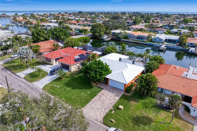 $1,350,000 | 1960 Montana Avenue Northeast, St. Petersburg, FL 33703